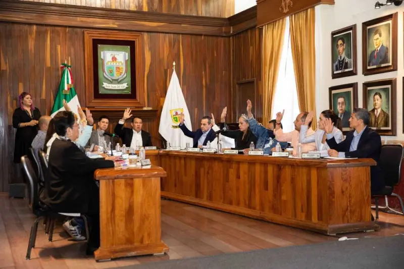 Cabildo de SJR aprueba regularización de 30 familias y descuento en multas de tránsito