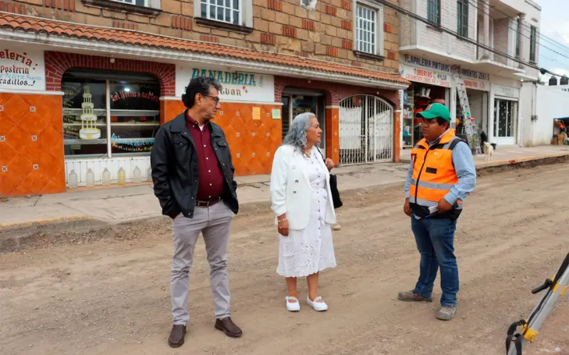 Verifica alcalde de Teoloyucan obras en avenida Jaltenco-Teoloyucan