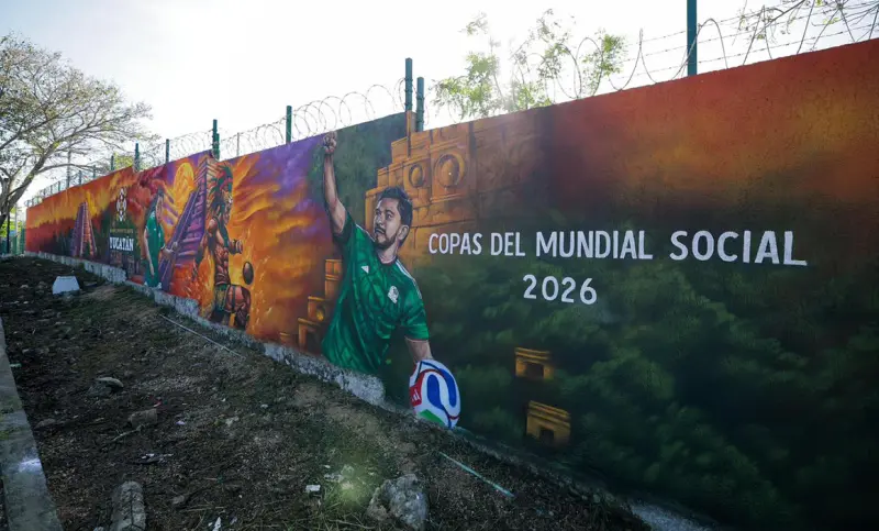 Recuperan espacios públicos con… Murales Mundialistas