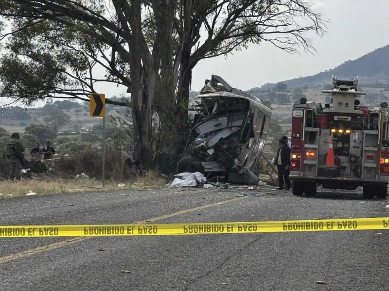 Amealcenses responde por accidente en la carretera La Muralla-SJR que dejó nueve muertos