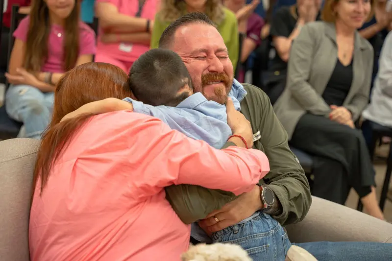 Una esperanza de vida: la historia de Lalito y su familia adoptiva en NL