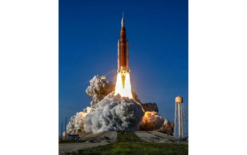 La carrera por el futuro de la Luna