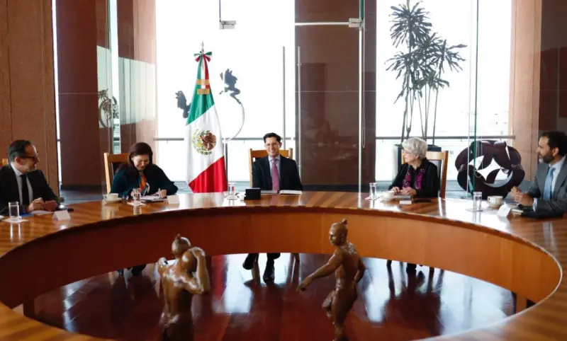 Se prepara Roberto Velasco para acudir este martes al Senado