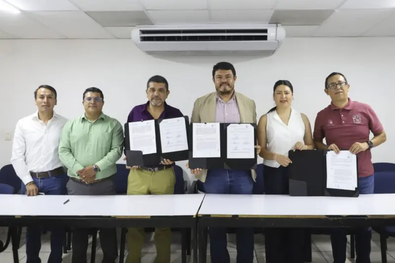 UAQ y San Joaquín firman convenio para impulsar desarrollo integral