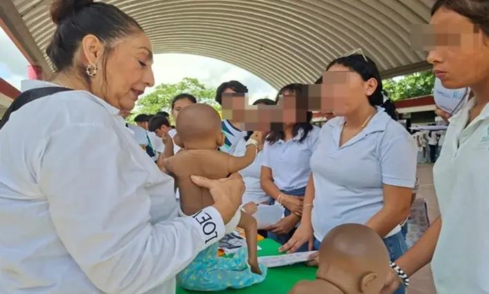 Embarazo adolescente cae en Quintana Roo