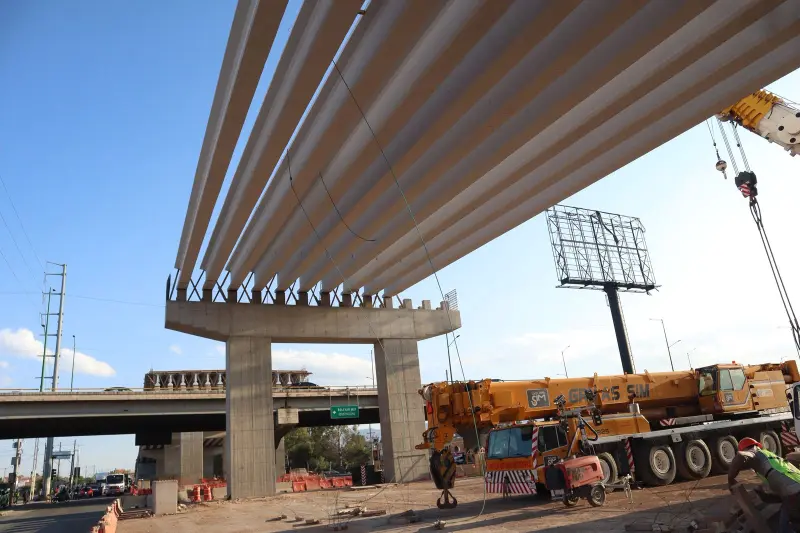 Cerrarán vialidad por montaje de trabes en puente Valle de los Fantasmas