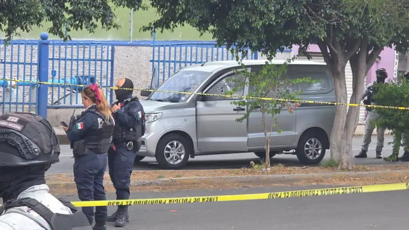 Hombre muere en el hospital tras ser atacado a balazos en El Sauz mientras conducía su camioneta