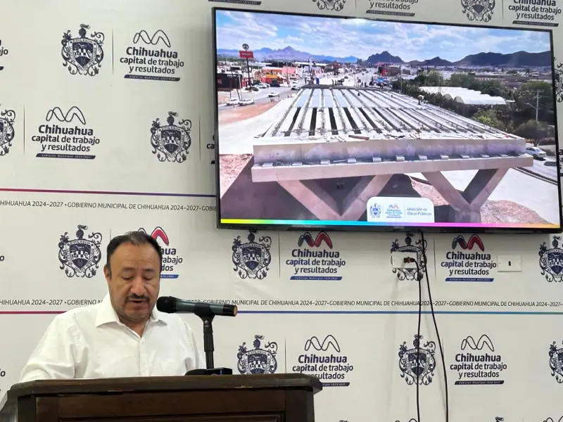 Cierran lateral del Periférico de la Juventud por obras de agua potable