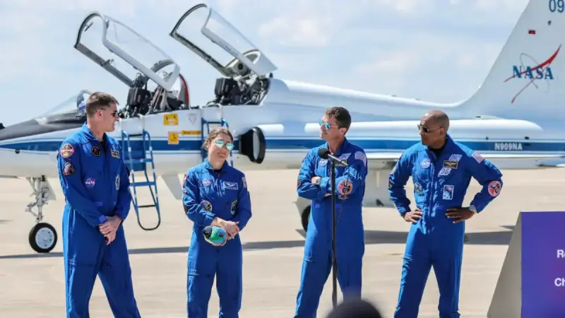 Astronautas de Artemis conviven otra vez con la gravedad y elogian a su nave