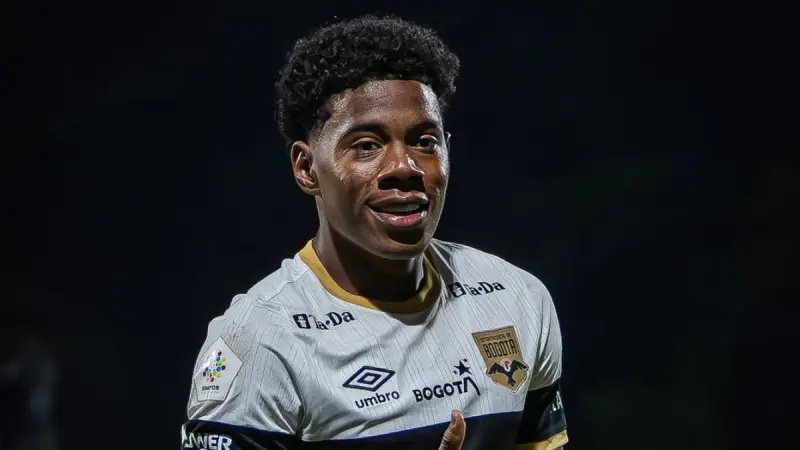 Necaxa vende a Dereck Moncada al Lugano 