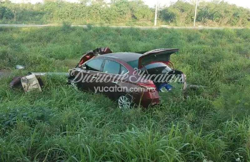 Accidente en la vía Mérida a Progreso deja dos lesionados