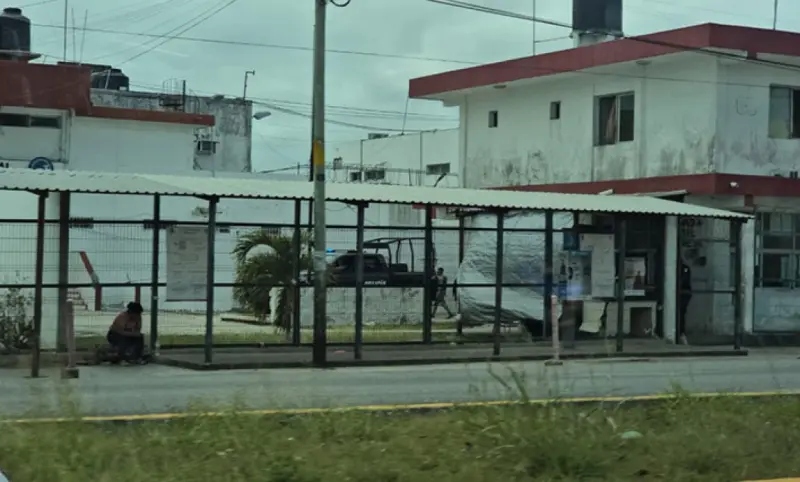 Buscan bloquear uso de celulares en cárceles de Quintana Roo