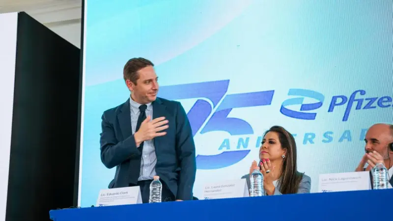 México busca acelerar acceso a medicamentos innovadores, avanza en acuerdos con farmacéutica: Eduardo Clark