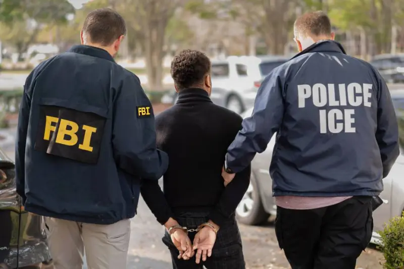 Detienen a hombre en Luisiana por delitos de explotación infantil