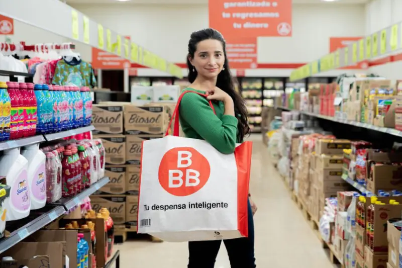 El verdadero negocio de Tiendas 3B no está en abrir más sucursales: está en vender cada vez más productos con su propia marca