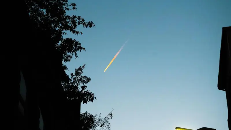 Reportan bola de fuego diurna en cinco estados de EU