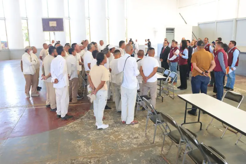 Lleva Instituto de Defensoría Pública asesoría legal a penal de Uruapan