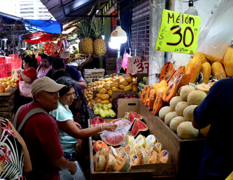 Salario mínimo pierde 4.5% de poder adquisitivo ante el aumento de precios