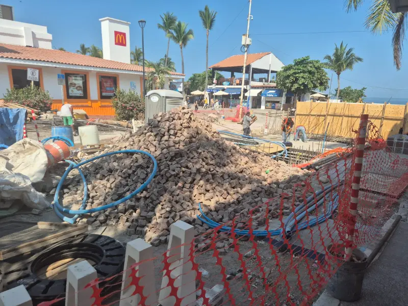 Obras en avenida México y Malecón en Vallarta, con retraso de 4 meses
