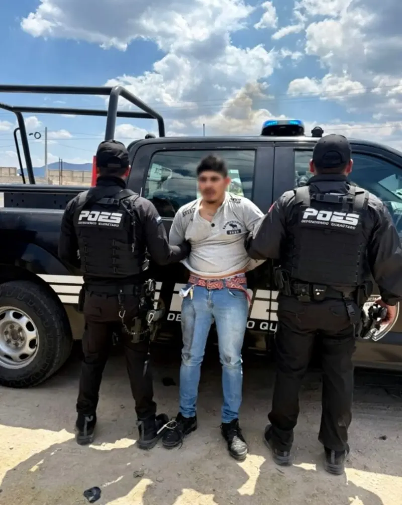 Detienen a narcomenudista con auto lleno de droga en La Monja, Santa Rosa Jáuregui