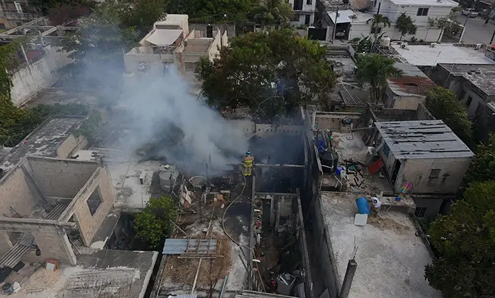 Casas en riesgo: el calor dispara incendios en Quintana Roo