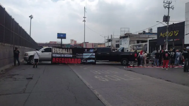 Bloqueo colapsa avenida Central en Ecatepec; afecta Mexibús Línea 1