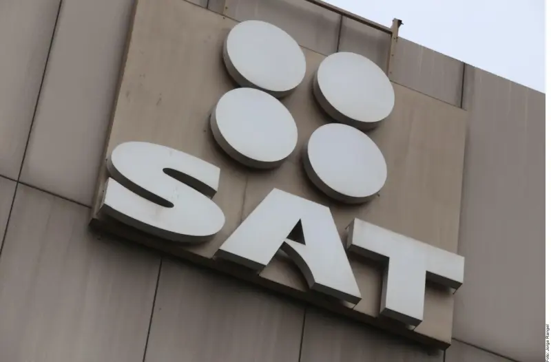 Denuncian 300 multinacionales ‘acoso’ por parte del SAT