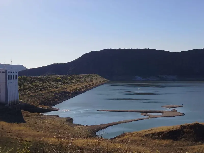 Presa Oviáchic en Valle del Yaqui sigue baja con apenas 16.7% de almacenamiento y preocupa a productores del campo