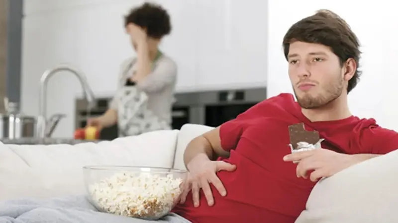 ¿Niños de 30 años o adultos pobres?... Millennials y Centennials evitan casarse, retrasan tener hijos e independizarse, según el Inegi