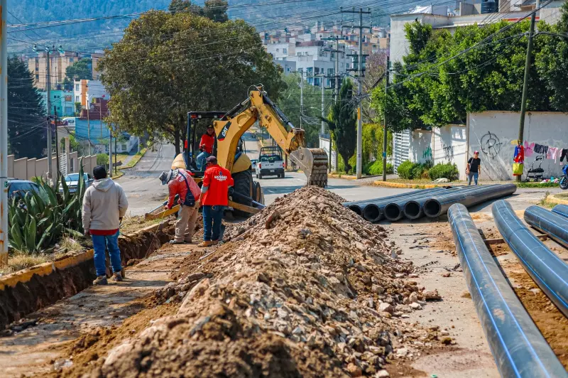 Garantizan agua potable en Coacalco con línea de 900 metros