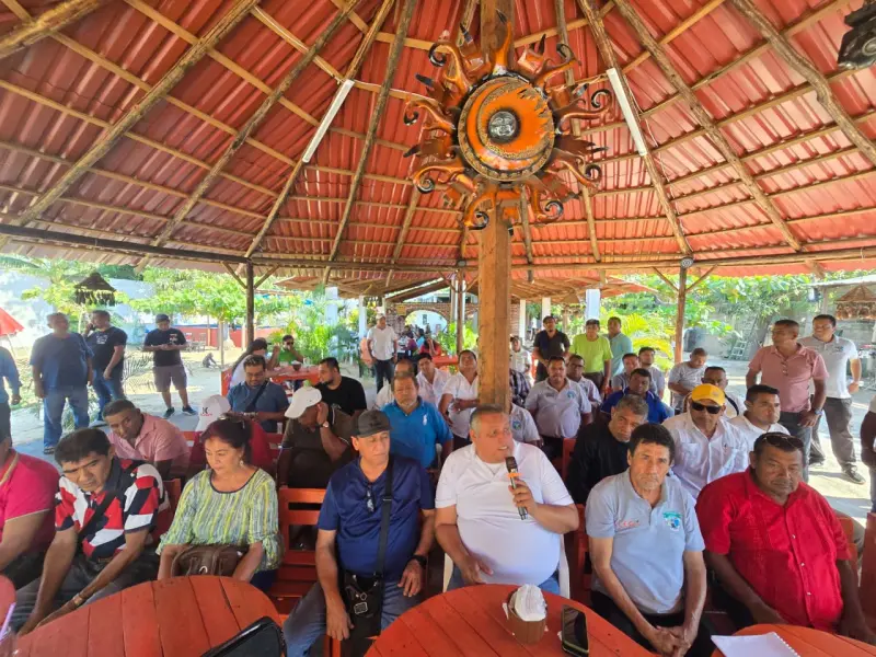 Buscan transportistas aumento a 22 rutas de Acapulco
