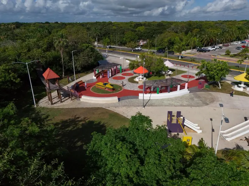 Reabre Mara Lezama Parque del Puente Colgante en Chetumal