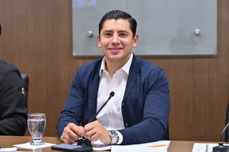 Respalda Carlos Zurita iniciativa para combatir el nepotismo en Edomex