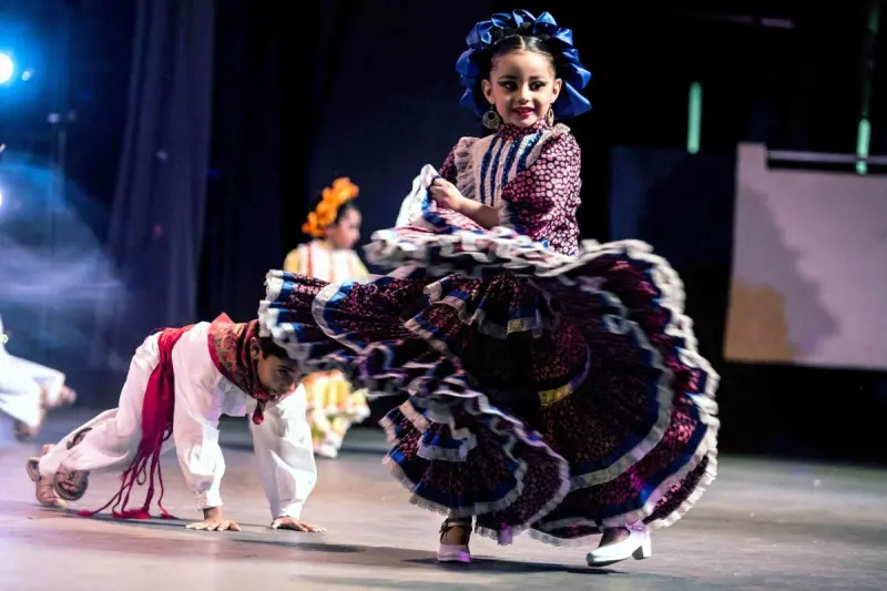 Impartirán taller a bajo costo de ballet folklórico infantil en Querétaro
