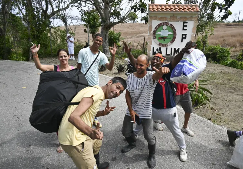 Cuba libera más de 2,000 presos como “gesto humanitario”