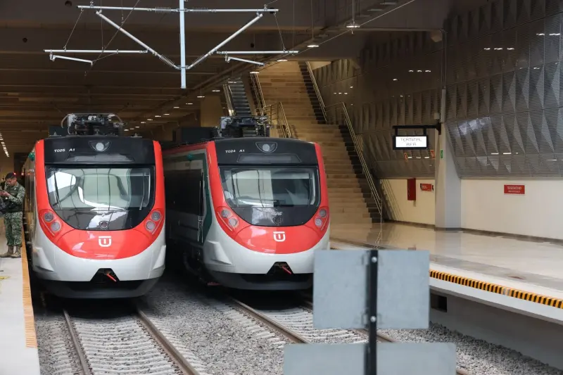 ¿Puedes entrar al Tren Felipe Ángeles al AIFA con tu tarjeta del Suburbano? Así funcionan los dos servicios