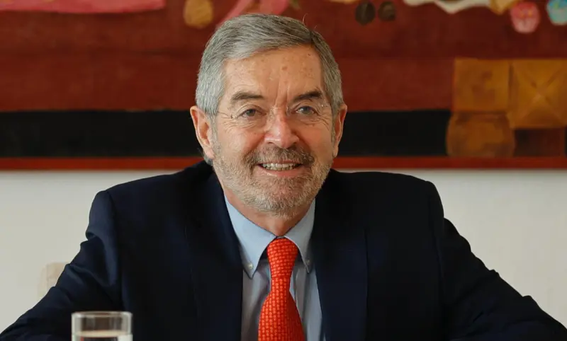 Deja Juan Ramón de la Fuente la Cancillería