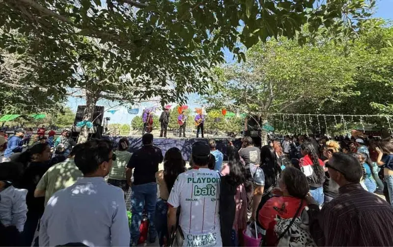 Celebran Pascua más de 15 mil juarenses en el Parque Central