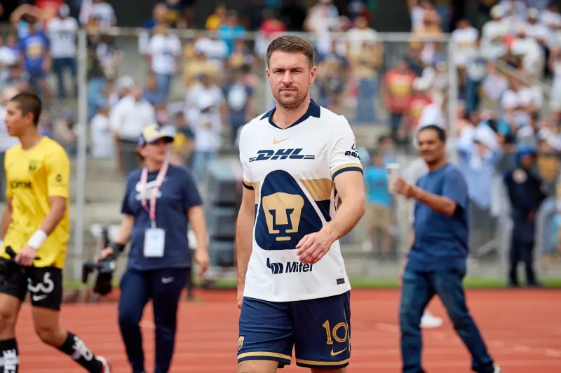 ¿Su perrita cambió su destino? Aaron Ramsey anuncia retiro tras crisis en Pumas