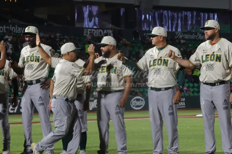 Euforia en el Kukulcán con el retorno de los Leones y el béisbol