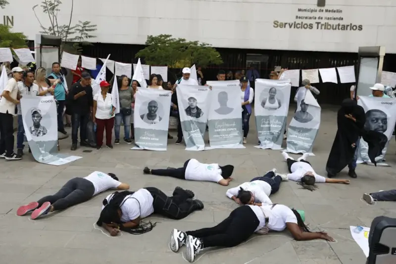 La violencia contra líderes sociales persiste en Colombia, con 165 asesinatos en 2025