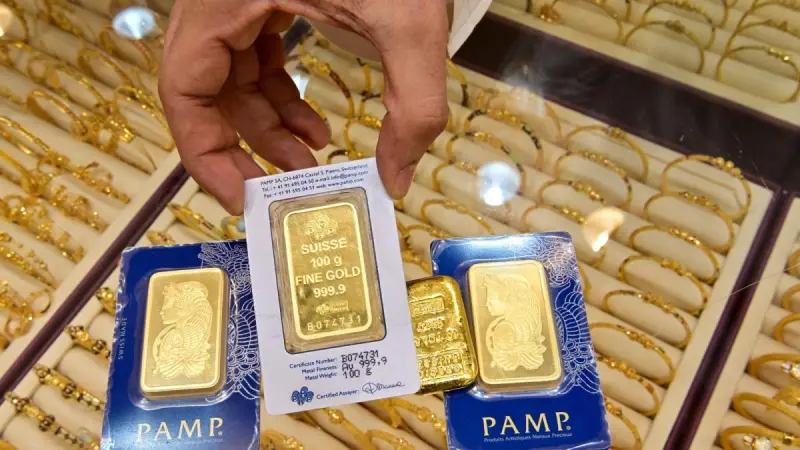 Precios del oro caen 1% por temores inflacionarios antes de anuncio de la Fed