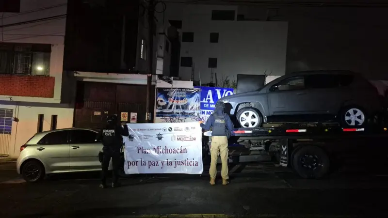 Asegura FGE droga, autos y documentos falsos en la colonia Isaac Arriaga