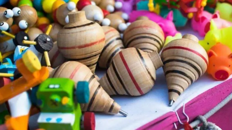 Mantienen juguetes tradicionales su vigencia en Día de la Niñez en SLP