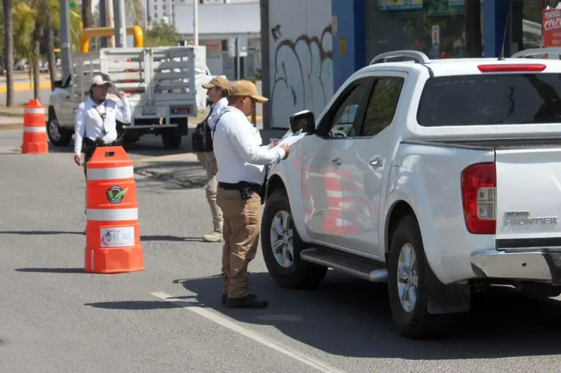 Refuerzan verificación vehicular para proteger salud en Silao