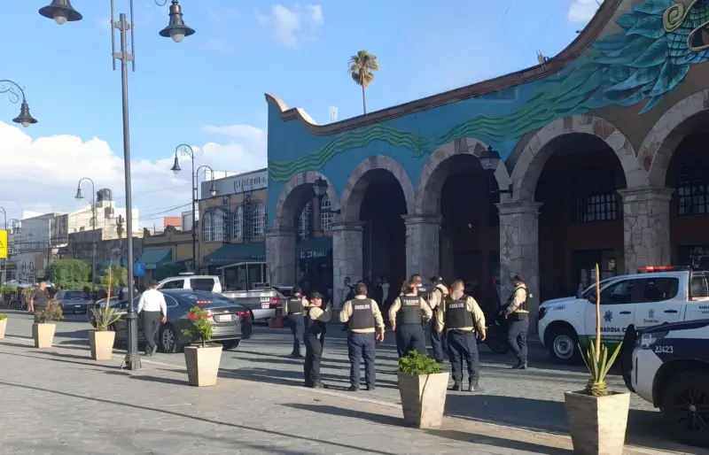 Detienen a falsos agentes tras persecución en Teotihuacán