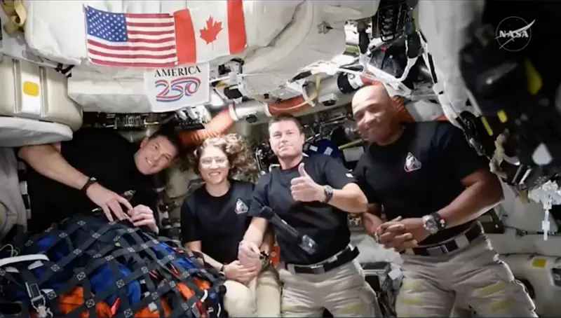 “Son pioneros modernos”: Trump felicita a los astronautas de Artemis II tras sobrevuelo lunar