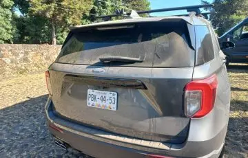 Crimen organizado despoja a policías de camioneta en Zinapécuaro