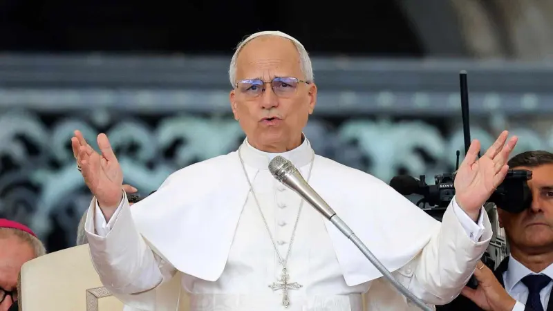 Papa León XIV lanza contundente mensaje en Pascua: “Depongan las armas y elijan la paz”