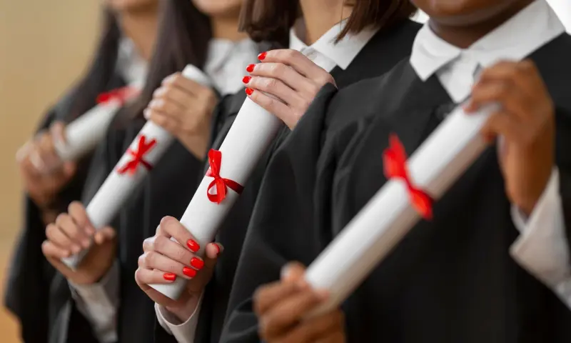 Las 10 carreras mejor pagadas en México en 2026 son lideradas por Innovación en TIC con sueldos mensuales superiores a los 25,000 pesos